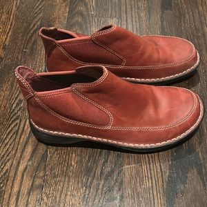 Merrell low booties